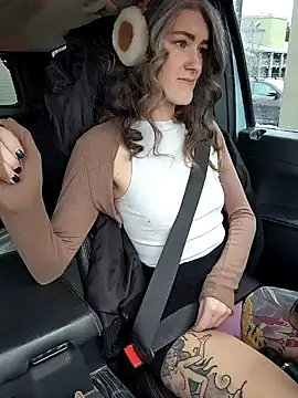 Snapshot of Lilmissvyx chatting on 02/06/25, 04:36 Lilmissvyx online show from 02/06/25, 04:36