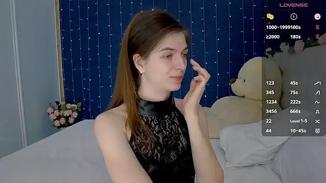 Snapshot of -Mirror-Girl- chatting on 01/31/25, 01:12 -Mirror-Girl- online show from 01/31/25, 01:12