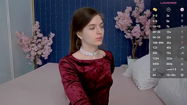 Snapshot of -Mirror-Girl- chatting on 02/06/25, 01:32 -Mirror-Girl- online show from 02/06/25, 01:32