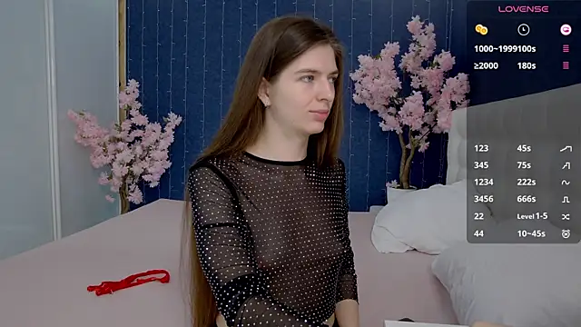 Snapshot of -Mirror-Girl- chatting on 02/21/25, 03:01 -Mirror-Girl- online show from 02/21/25, 03:01