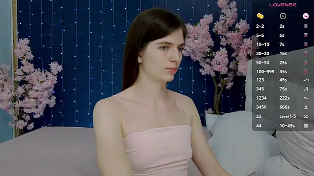 Snapshot of -Mirror-Girl- chatting on 03/13/25, 01:29 -Mirror-Girl- online show from 03/13/25, 01:29