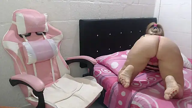 jade04 roberts online show from 01/18/25, 12:02