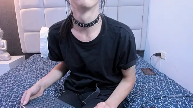 Hecatee 77 online show from 02/24/25, 07:52