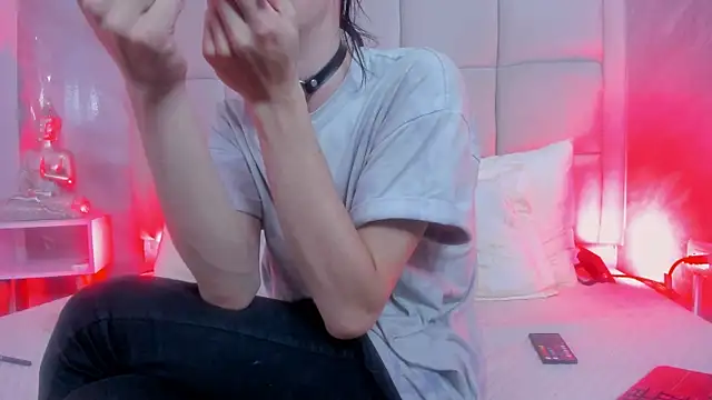 Hecatee 77 online show from 11/30/25, 08:02