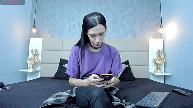 Hecatee 77 online show from 04/22/26, 07:37