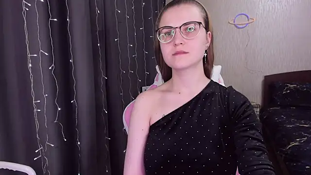 MissBrightShine online show from 02/19/25, 05:06