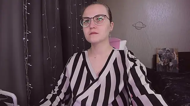 MissBrightShine online show from 11/28/25, 11:13