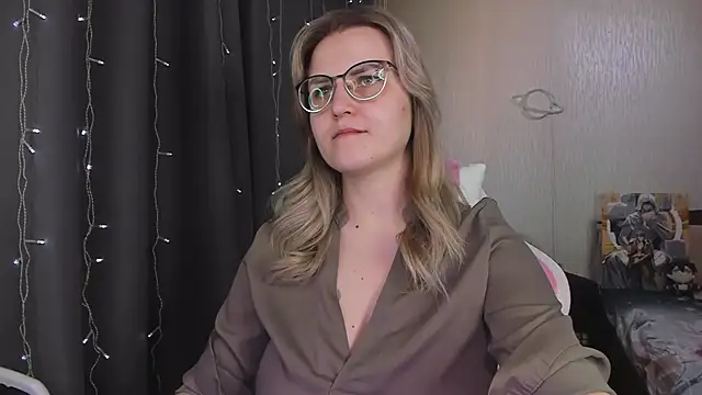 MissBrightShine online show from 03/17/26, 12:19