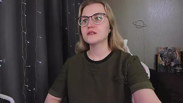 MissBrightShine online show from 04/03/26, 02:37