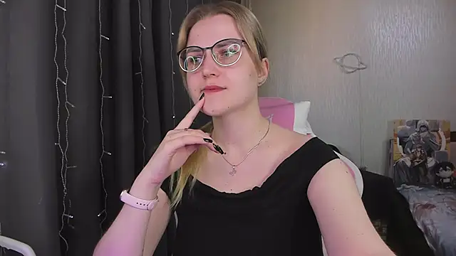 MissBrightShine online show from 04/21/26, 03:07