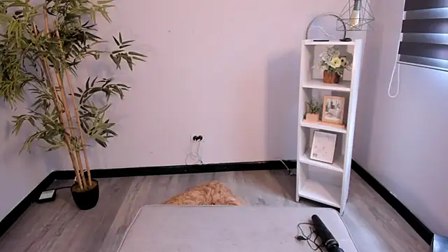  aish a  online show from 09/22/25, 07:05