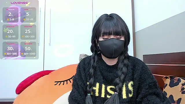 Snapshot of alonelove__ chatting on 02/12/25, 06:51 alonelove online show from 02/12/25, 06:51