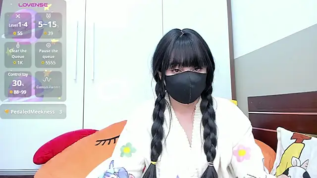 Snapshot of alonelove__ chatting on 02/20/25, 02:29 alonelove online show from 02/20/25, 02:29