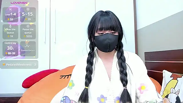 Snapshot of alonelove__ chatting on 02/20/25, 05:44 alonelove online show from 02/20/25, 05:44