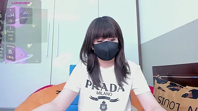 Snapshot of alonelove__ chatting on 09/10/25, 02:33 alonelove online show from 09/10/25, 02:33