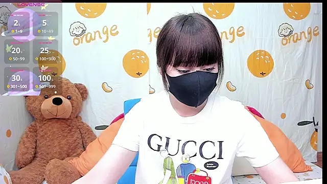 Snapshot of alonelove__ chatting on 10/13/25, 02:22 alonelove online show from 10/13/25, 02:22