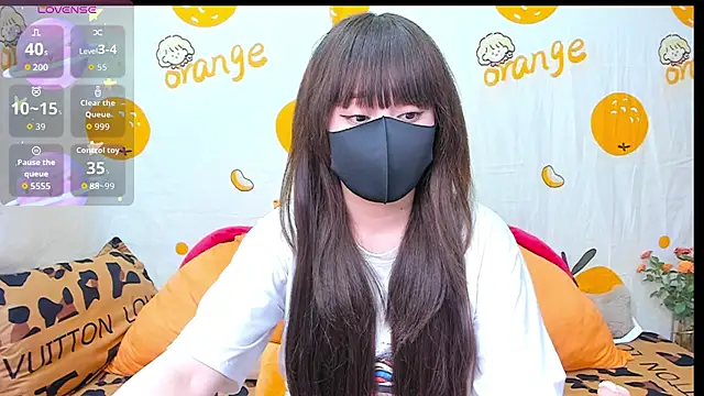 Snapshot of alonelove__ chatting on 11/08/25, 02:34 alonelove online show from 11/08/25, 02:34