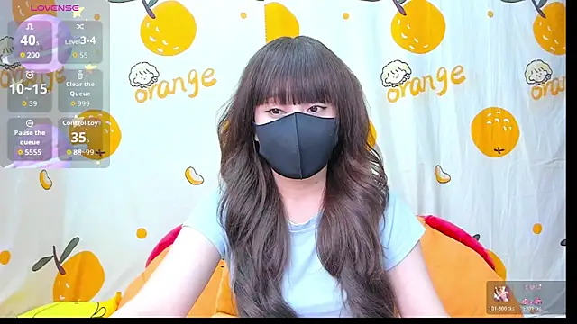 Snapshot of alonelove__ chatting on 11/12/25, 02:45 alonelove online show from 11/12/25, 02:45