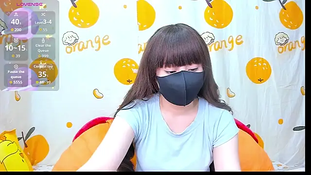 Snapshot of alonelove__ chatting on 11/13/25, 02:43 alonelove online show from 11/13/25, 02:43