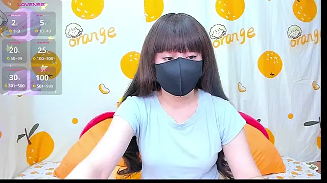 Snapshot of alonelove__ chatting on 11/16/25, 02:39 alonelove online show from 11/16/25, 02:39