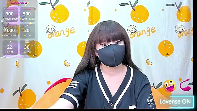 Snapshot of alonelove__ chatting on 11/24/25, 02:22 alonelove online show from 11/24/25, 02:22