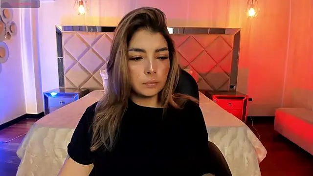 LisaMonroe  online show from 02/11/25, 02:02