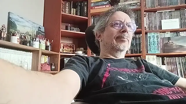 Mandra is a whore online show from 10/12/25, 09:08