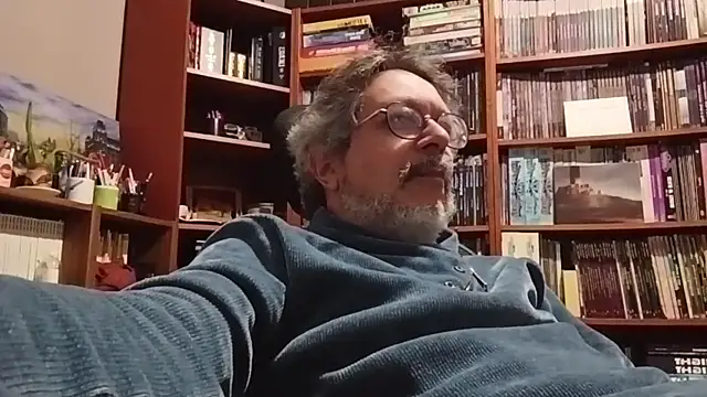 Mandra is a whore online show from 11/12/25, 10:20