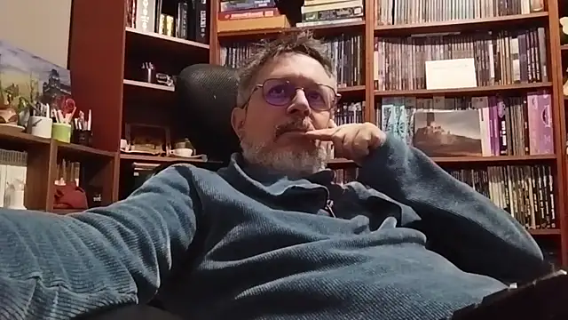 Mandra is a whore online show from 12/15/25, 05:06