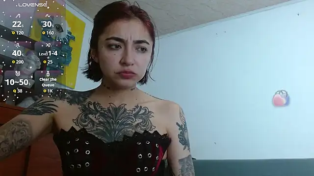 ZoeBakers  online show from 09/24/25, 03:21