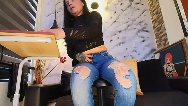 Sophie LittleS online show from 03/04/26, 12:11