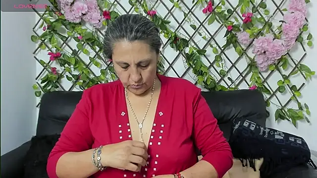 merlyna goldens online show from 10/24/25, 11:45