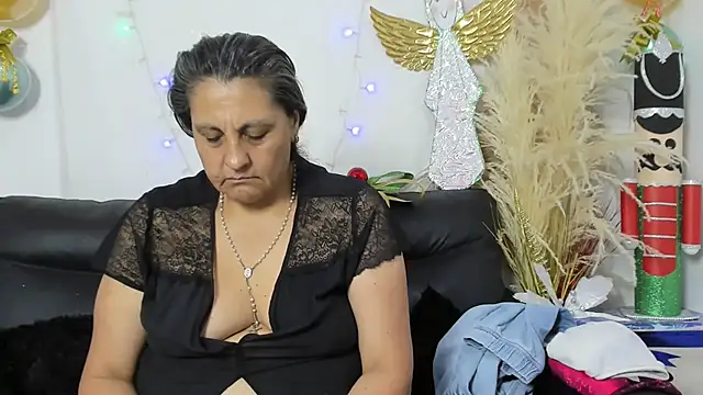 merlyna goldens online show from 12/15/25, 11:20