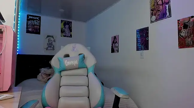 Lauryn muller online show from 03/09/25, 01:35