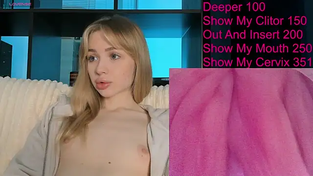 Snapshot of jannemary chatting on 09/30/25, 03:33 jannemary online show from 09/30/25, 03:33