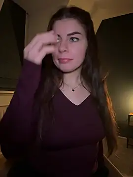 Snapshot of EllyNora chatting on 01/18/25, 11:11 EllyNora online show from 01/18/25, 11:11
