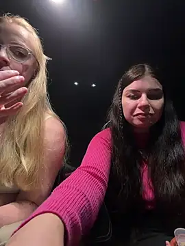 EllyNora online show from 07/04/26, 08:48