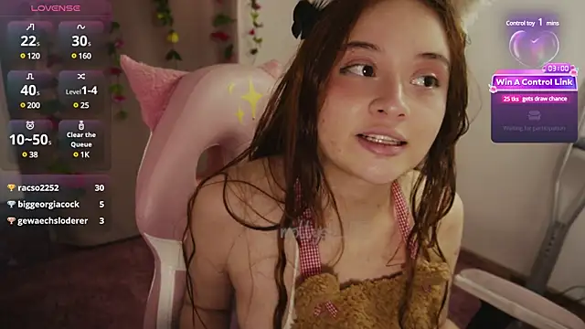 Snapshot of molly_russell chatting on 01/17/25, 06:23 molly russell online show from 01/17/25, 06:23