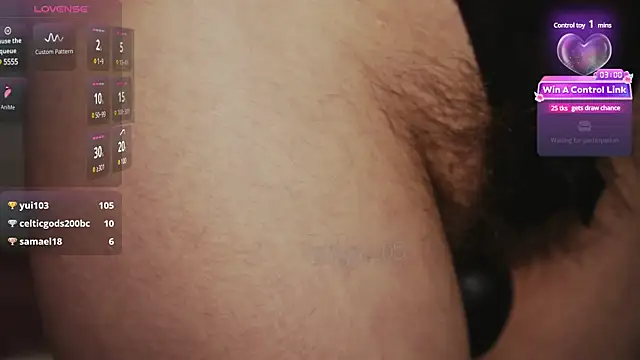 Snapshot of molly_russell chatting on 01/25/25, 01:54 molly russell online show from 01/25/25, 01:54