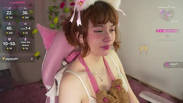 Snapshot of molly_russell chatting on 11/08/25, 06:29 molly russell online show from 11/08/25, 06:29