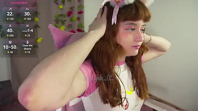 Snapshot of molly_russell chatting on 11/14/25, 11:02 molly russell online show from 11/14/25, 11:02