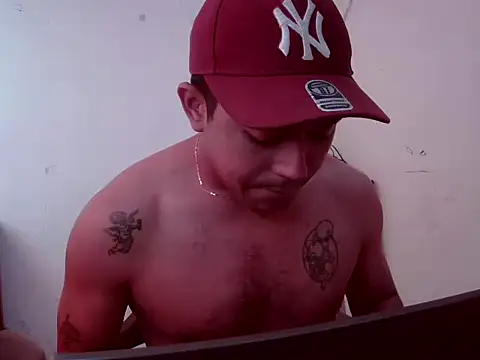 Snapshot of wailer_ chatting on 10/22/25, 01:44 wailer online show from 10/22/25, 01:44