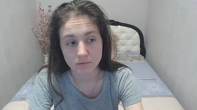 Holliy Cooper online show from 02/05/25, 11:44