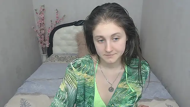 Holliy Cooper online show from 03/12/25, 04:24