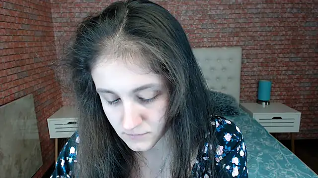 Holliy Cooper online show from 03/17/25, 01:18