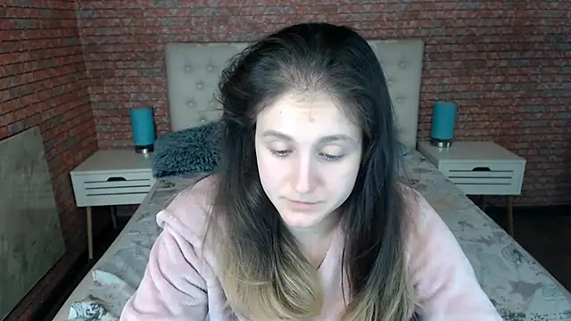 Holliy Cooper online show from 09/22/25, 07:54