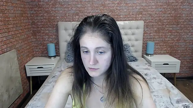 Holliy Cooper online show from 09/27/25, 11:37