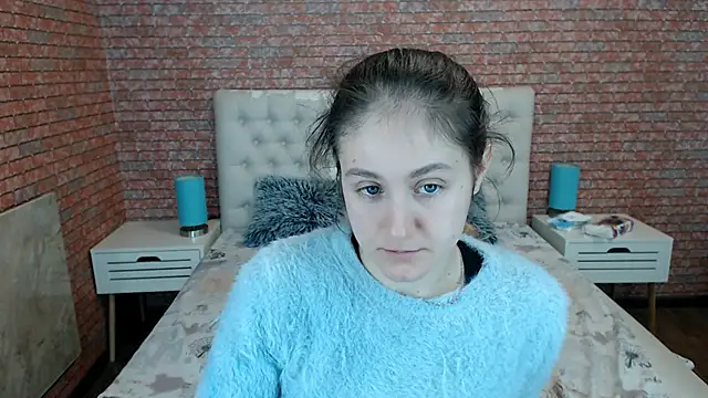 Holliy Cooper online show from 10/29/25, 09:00