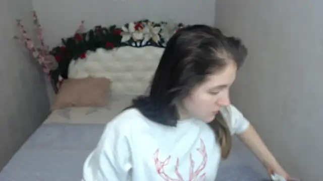 Holliy Cooper online show from 01/07/26, 09:23