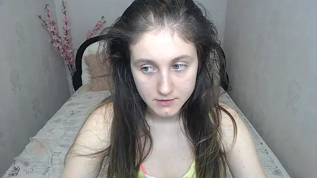Holliy Cooper online show from 05/20/26, 07:58